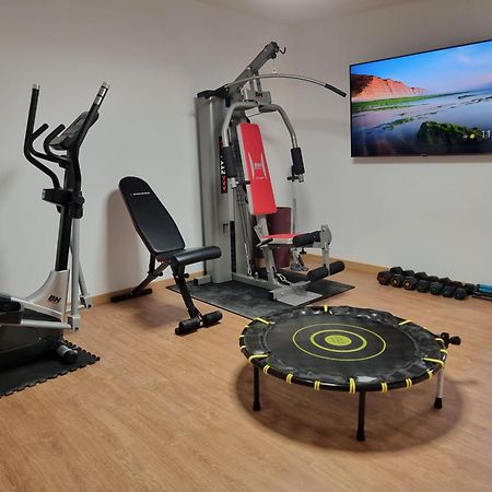 Villa With Private Pool, Bbq, Fitness Center & Sauna 圣维森特德尔拉斯佩奇 外观 照片
