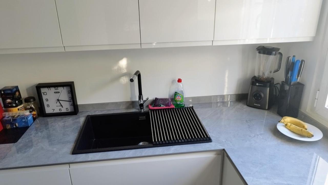 Villa With Private Pool, Bbq, Fitness Center & Sauna 圣维森特德尔拉斯佩奇 外观 照片